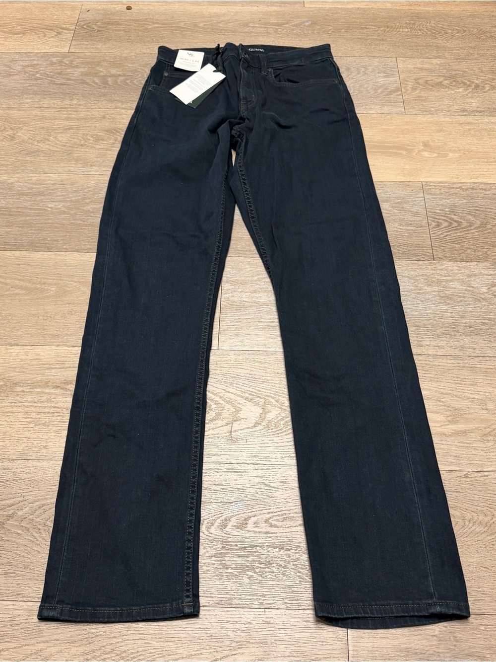 Rodd & Gunn Men's 30x34 Cobham Relaxed Fit Jeans in RL Blue/Black - $159 NWT